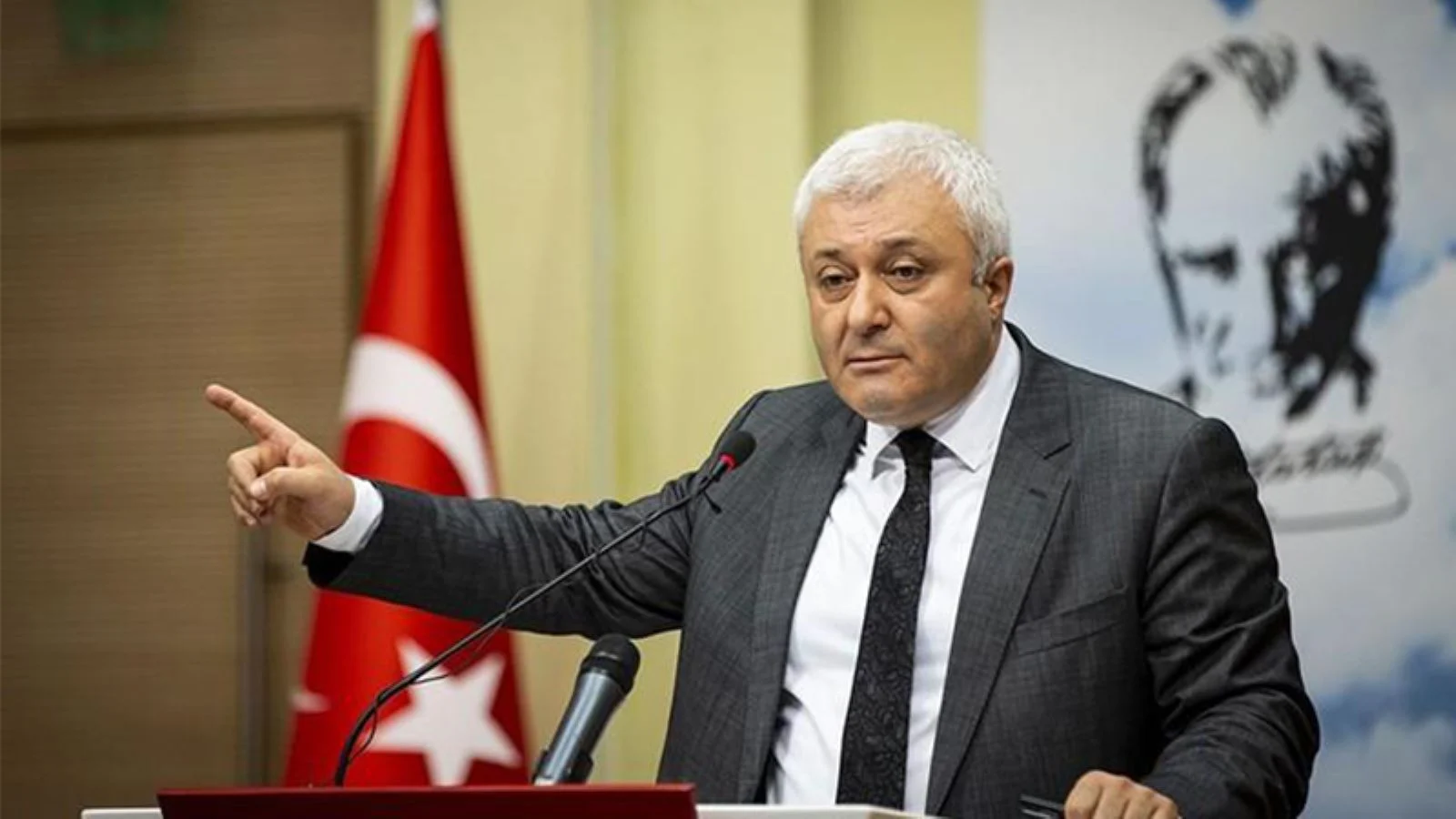 CHP'li Tuncay Özkan: Süleyman Soylu cevap veremedi, küfredip kaçtı