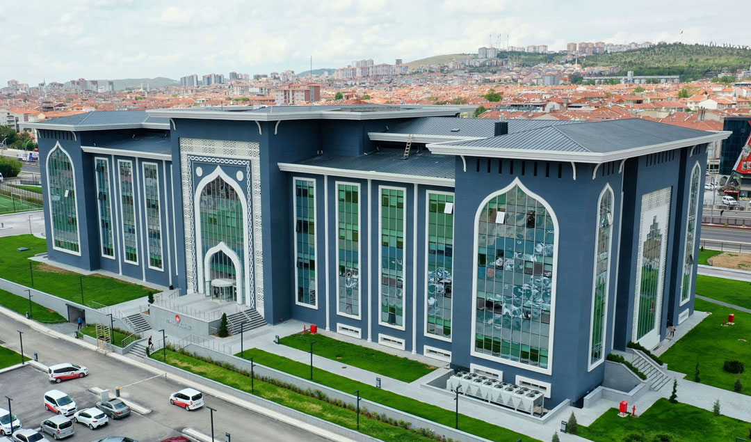 POLATLI'DA KAZANLAR FOKURDUYOR 