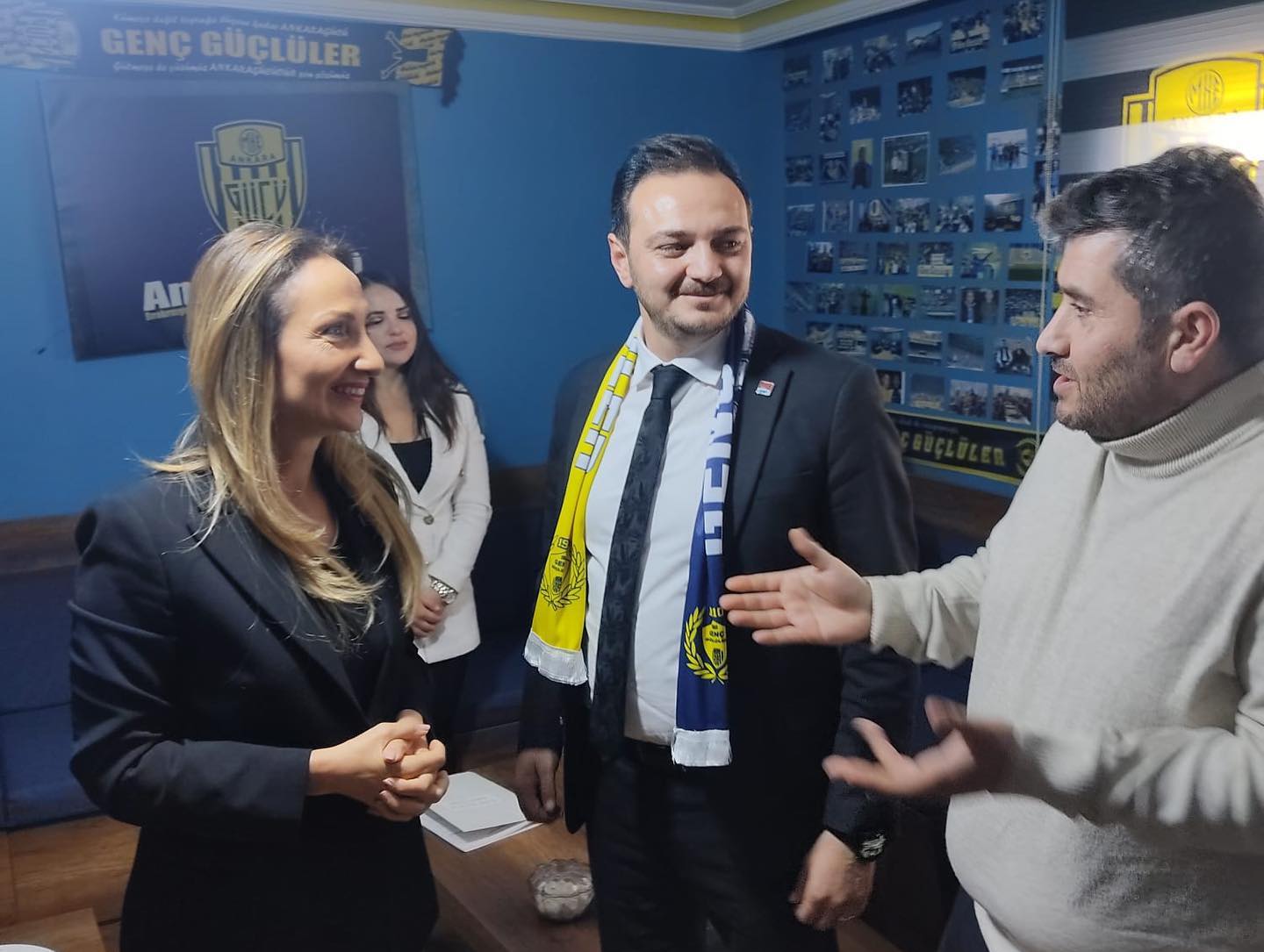 CHP'li Yöneticilerden Ankaragücü'ne ziyaret