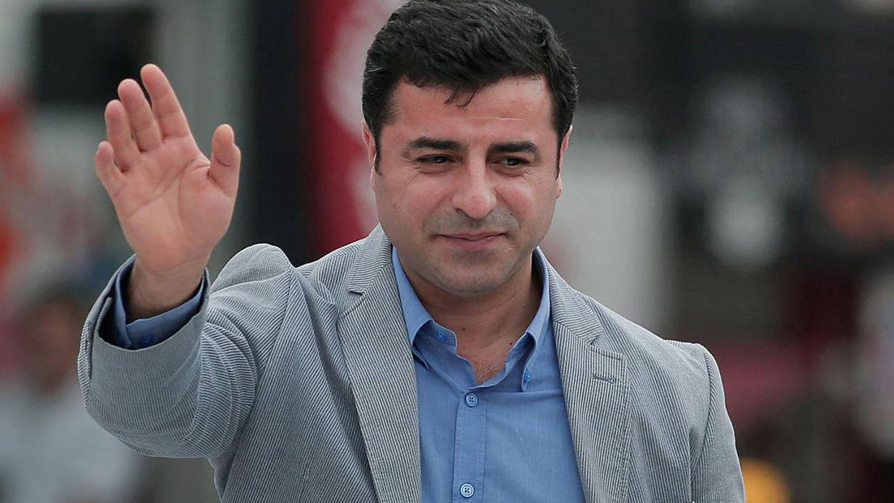 Selahattin Demirtaş cezaevinden mesaj yolladı