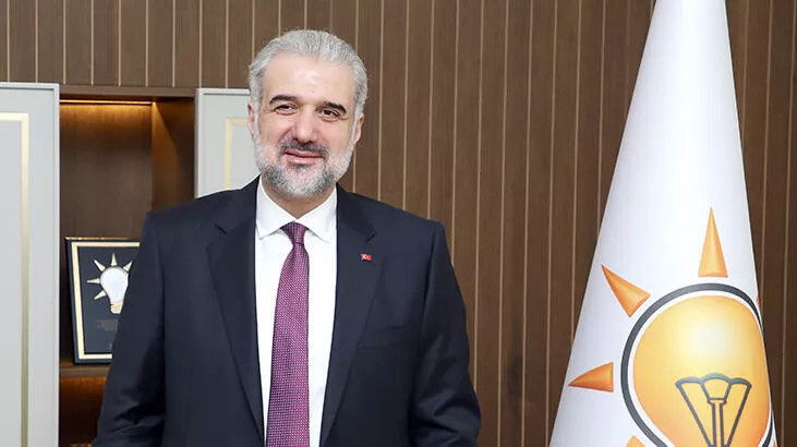 AKP İstanbul İl Başkanı arabasına binip böyle kaçtı