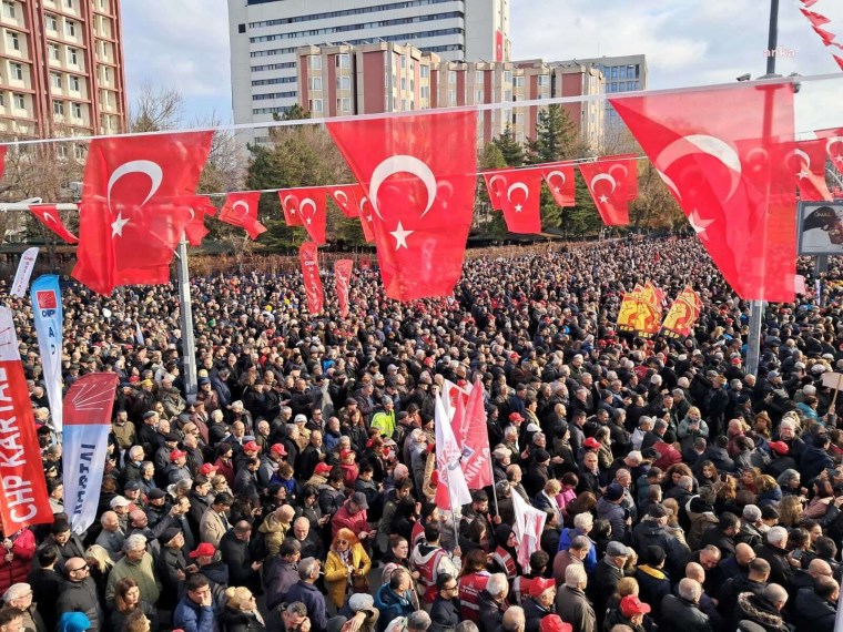 “YURTTAŞ SESLENİYOR,HAKLARIMIZI ALACAĞIZ”MİTİNGİ… ONBİNLER TANDOĞAN MEYDANI’NDA…