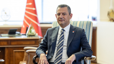 CUMHURİYET HALK PARTİSİ GENEL BAŞKANI ÖZGÜR ÖZEL’DEN ÖNCEKİ CUMHURBAŞKANLARI VE GENEL BAŞKANLARA YENİ YIL TELEFONU… 