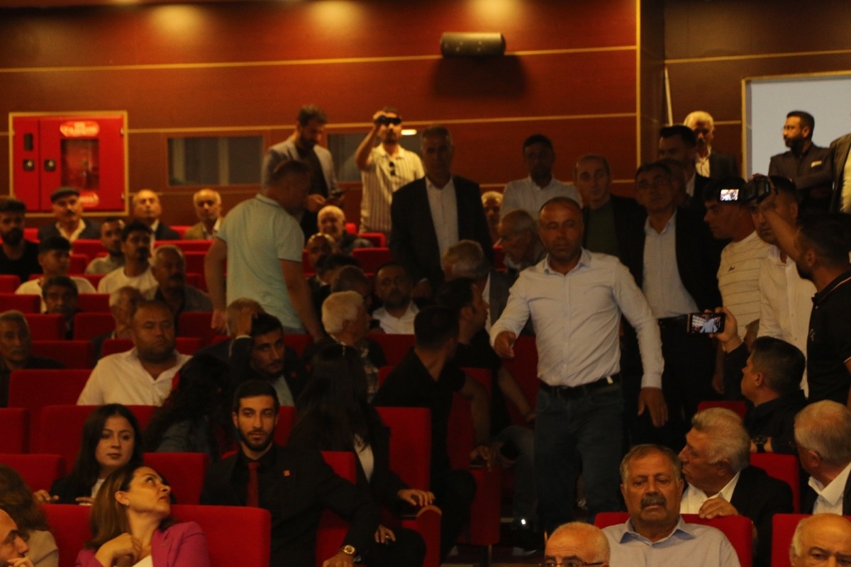 CHP Adıyaman İl Kongresi’nde Engin Doğan güven tazeledi