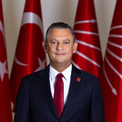 ÖZGÜR ÖZEL: ‘GAZETECİLER DERHAL SERBEST BIRAKILMALIDIR’…