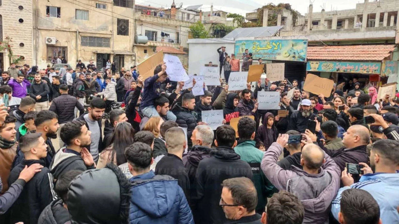 Suriye'de Aleviler ayaklandı: Şam güçleri halka ateş açtı