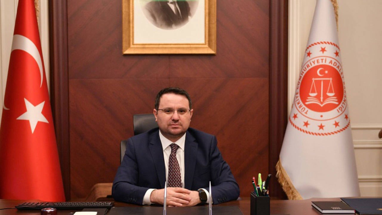 Akın Gürlek'ten 