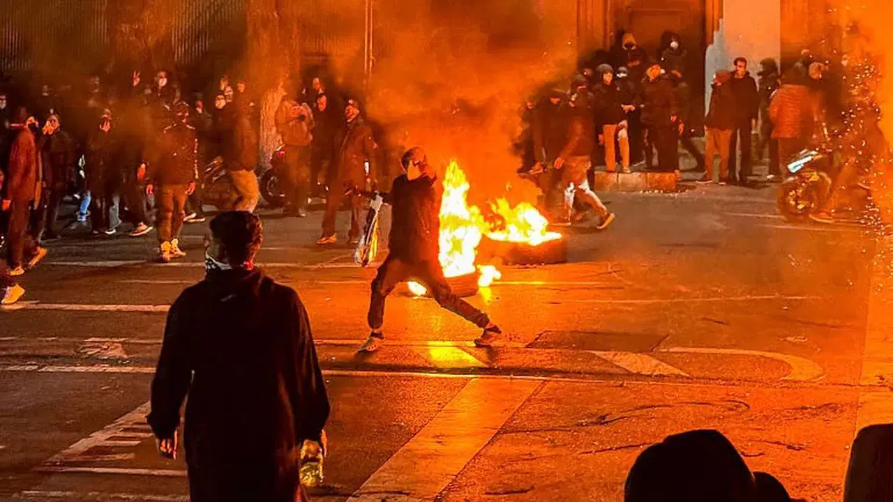 İran’da protestolar derinleşiyor: 'Ölü sayısı 2 bine dayandı'