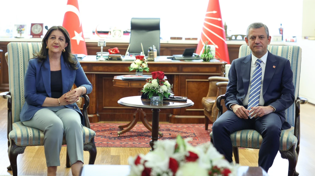 Özgür Özel-İmralı heyeti görüşmesinin perde arkası... Özel, kırmızı çizgilerini açıkladı