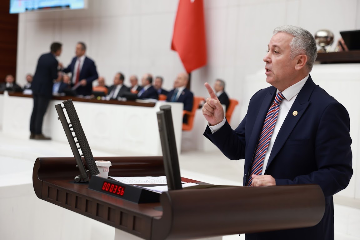 ARIK SANAYİ VE TEKNOLOJİ BAKANLIĞI BÜTÇESİNİ BÖYLE ELEŞTİRDİ:  ‘İKTİDARIN ÖNCELİĞİ MALI NASIL GÖTÜRÜRÜM’
