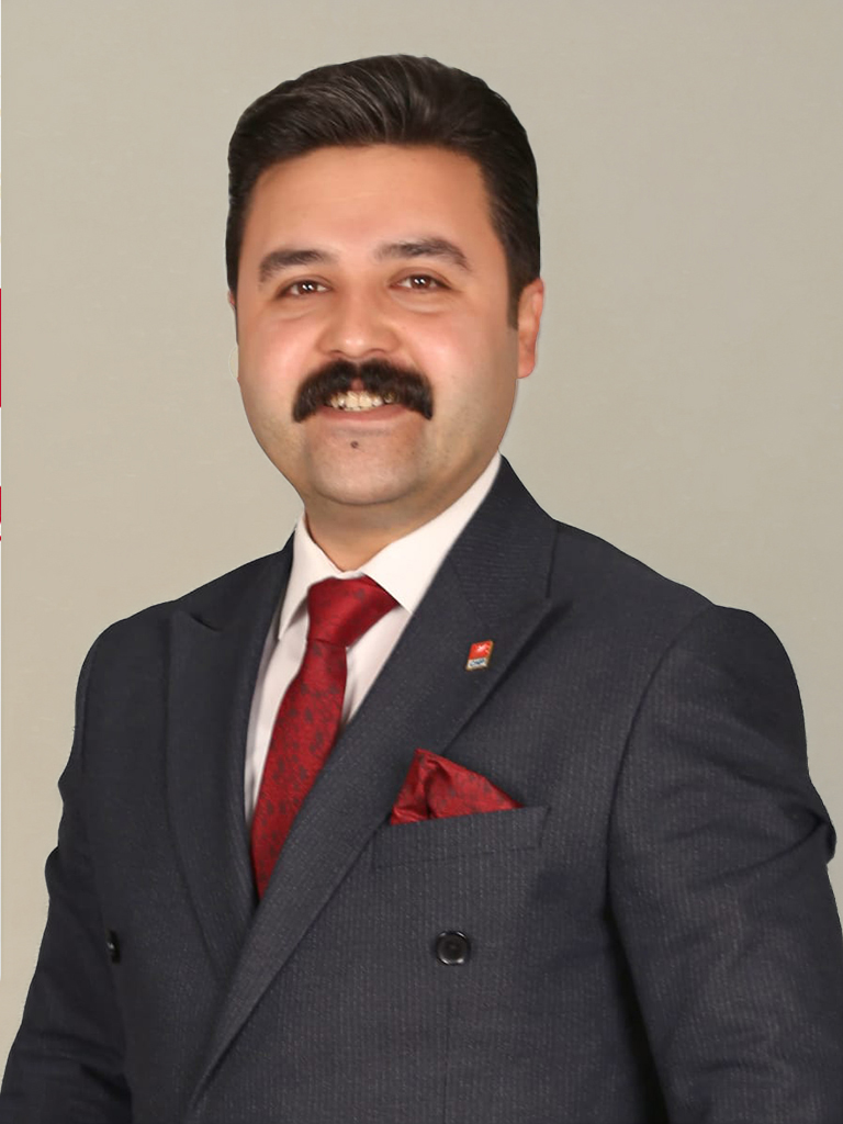 Yusuf Baştuğ: Mehmetbey'in fermanını duyurduğu bu günde Türk Dil Bayramımız kutlu olsun...