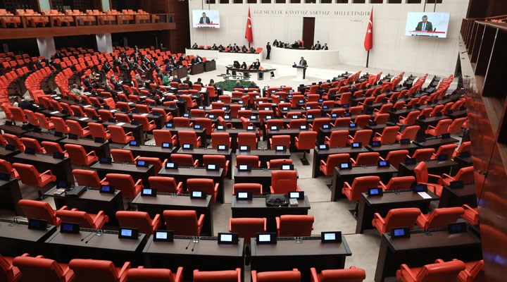 CHP'nin 'yolsuzluk ve rüşvete karşı önlem' önerisi, AKP ve MHP oylarıyla reddedildi