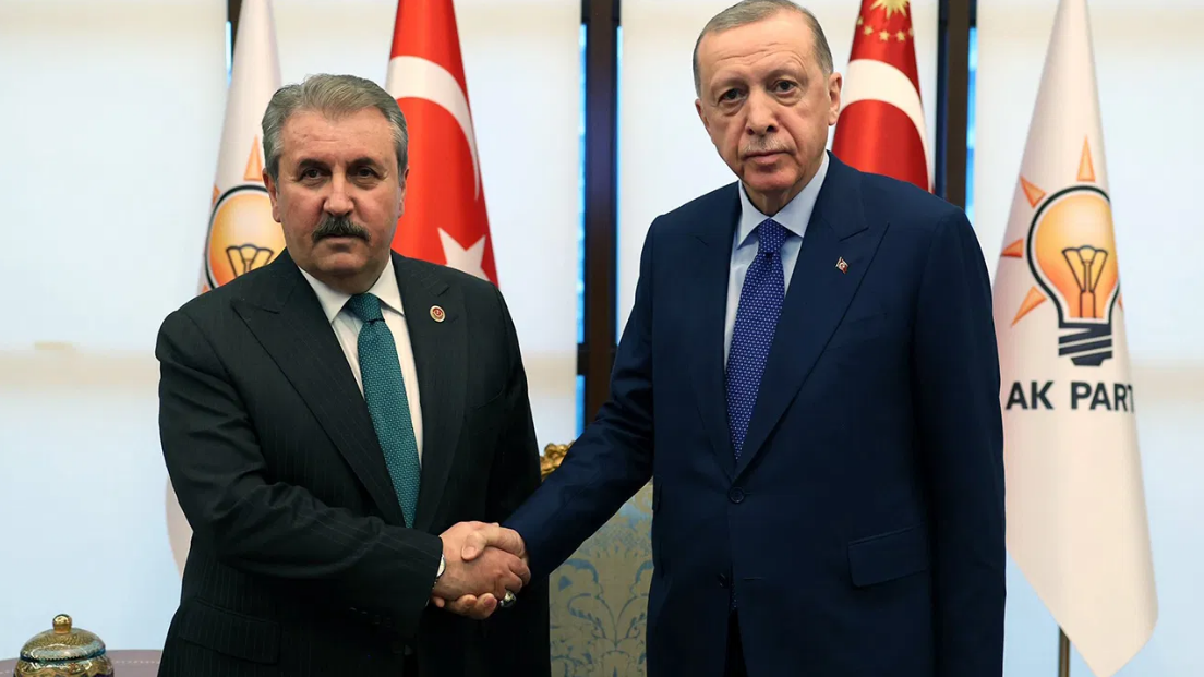 Cumhur İttifakı ortağından erken seçim açıklaması: Tarih verdi, 'ihtimali yüksek' dedi