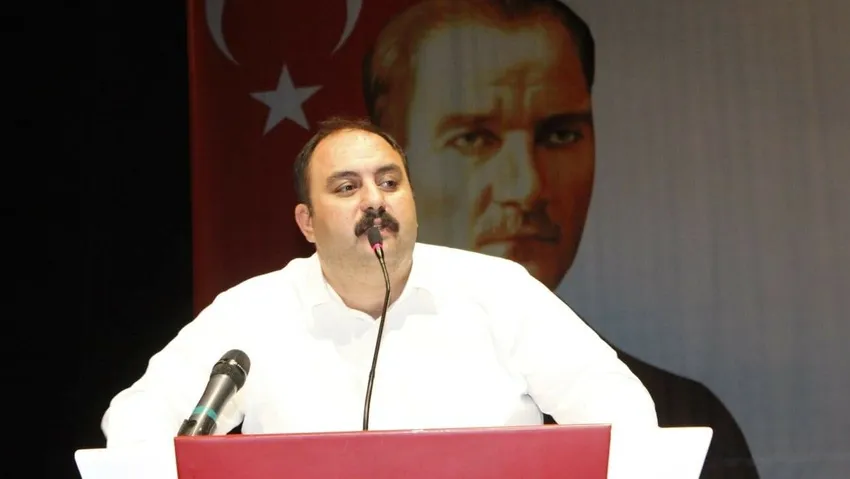 Hüseyin Gazi Derneği Başkan Yardımcısı Aslan: Postun olduğu yere dede dışında kimse oturam