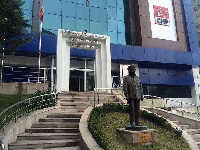 CHP Parti Okulu, Türkiye’yi Güvenli Bir Seçime Hazırlıyor