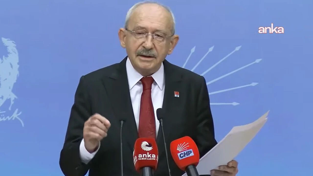 Cumhuriyet Halk Partisi Genel Başkanı Kemal Kılıçdaroğlu: “Sermaye piyasalarındaki kriz bir gecede çıkmadı. Hazine ve Maliye Bakanı Şimşek, Kasım 2025'te manipülasyonları bildiğini ilan etti ama hiçbir önlem almadı.”