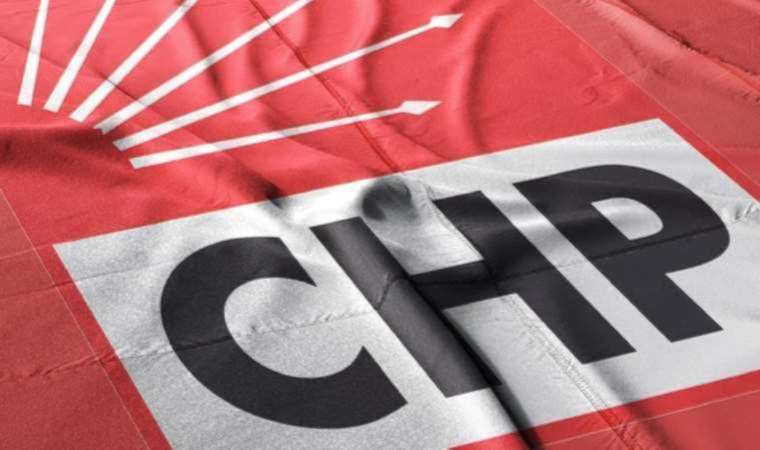 CHP kurmayları, Özel ve Öymen'in 'Parti kimliğini kaybediyor' eleştirisine yanıt verdi: Siyaset bilmezlik