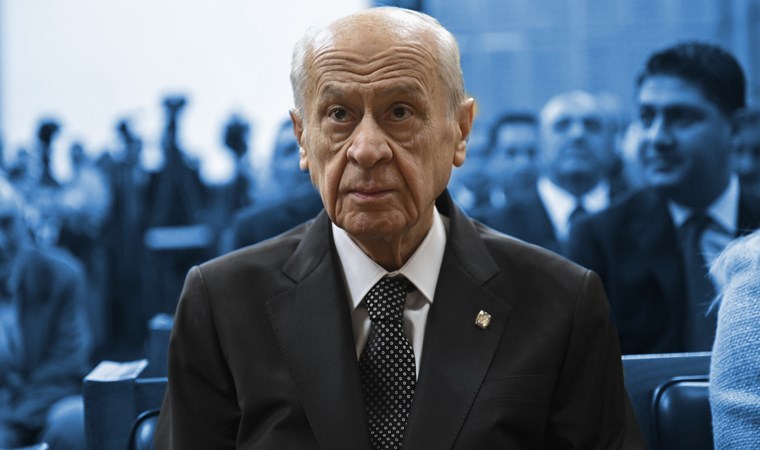 SESSİZLİĞİNİ BOZDU! DEVLET BAHÇELİ'DEN 'YENİ ANAYASA' ÇAĞRISI: 'GECİKTİRMEMEK VE SAHİP ÇIKMAK ÖNEMLİ'
