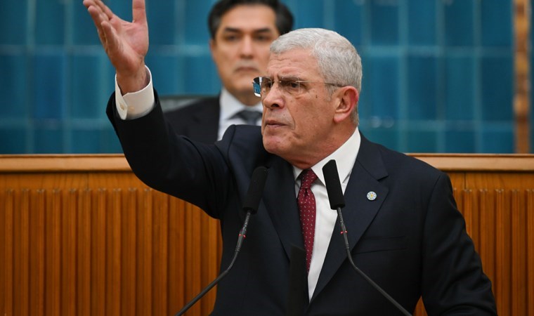 DERVİŞOĞLU, KÜRSÜDEN EMNİYET GÜÇLERİNE SESLENDİ: 'PİŞMANLIK DUYACAĞINIZ ŞEYLERDEN UZAK DURUN!'