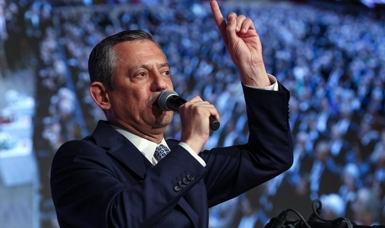 ÖZGÜR ÖZEL'DEN 102 GENCİN TAHLİYESİNE İLİŞKİN AÇIKLAMA: 'MÜCADELEMİZ SÜRECEK'