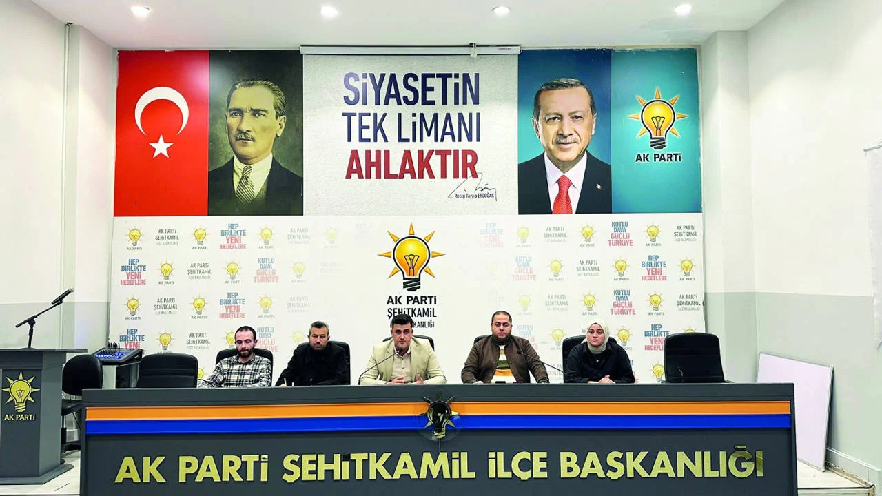 Kızılay AKP’lilere para dağıtmış...