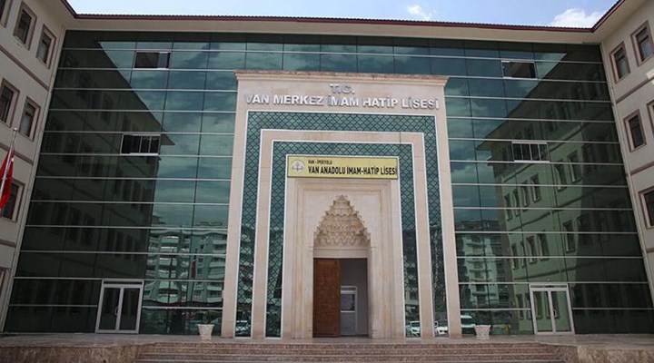 Taliban zihniyeti bu kez de Van’da