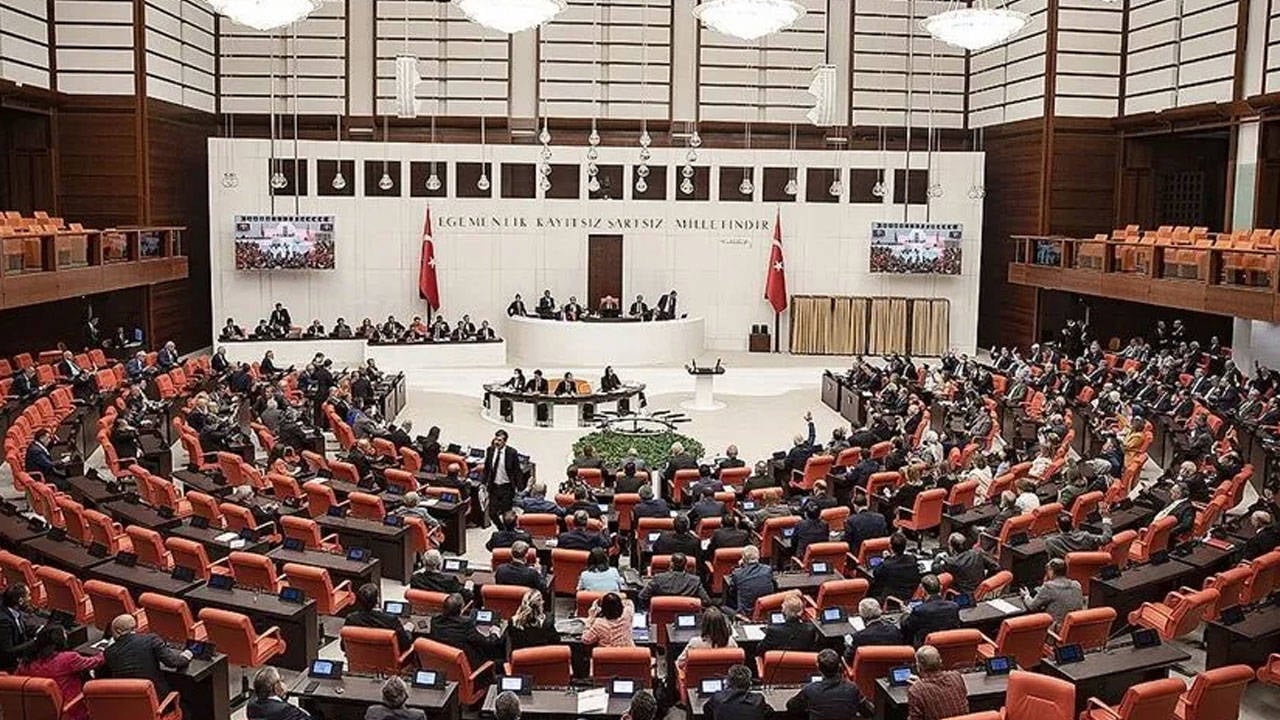 TBMM’de yoğun hafta: 12. Yargı Paketi, emekli aylığı ve üniversite affı gündemde