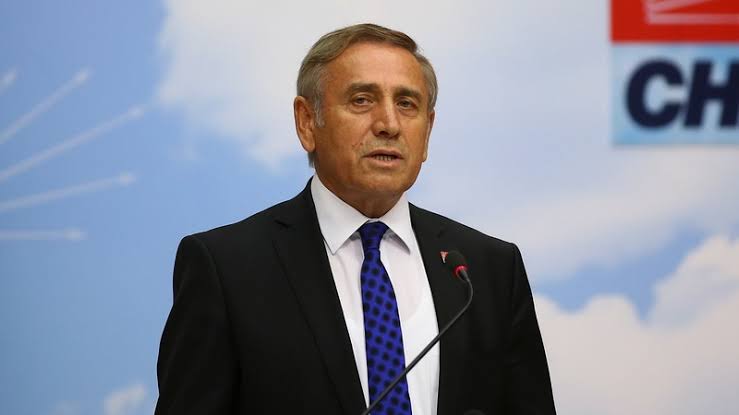 MİLLİ EĞİTİM BAKANLIĞI YILBAŞI KUTLAMALARINI YASAKLADI